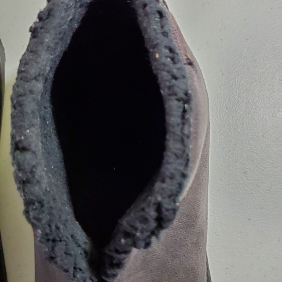 Dearfoams Microsuede Boot Slipper with Mudguard Size Large 11-12 - Picture 3 of 11